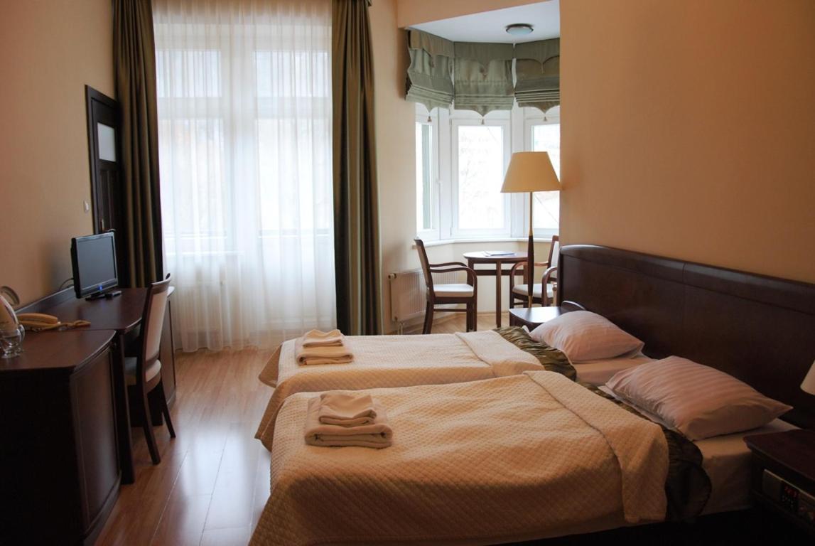 Polonia Hotel Kudowa Zdroj Ngoại thất bức ảnh