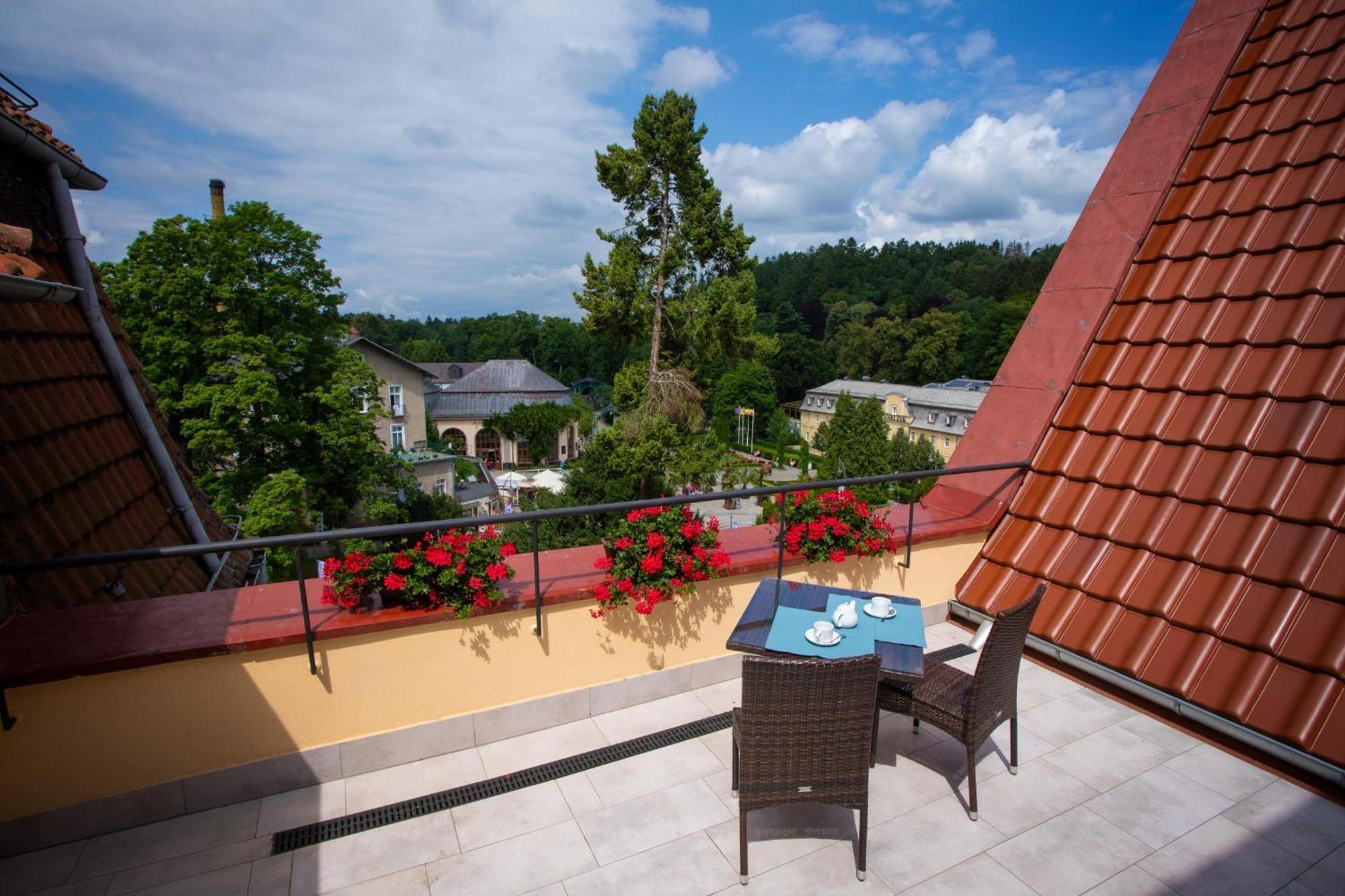 Polonia Hotel Kudowa Zdroj Ngoại thất bức ảnh