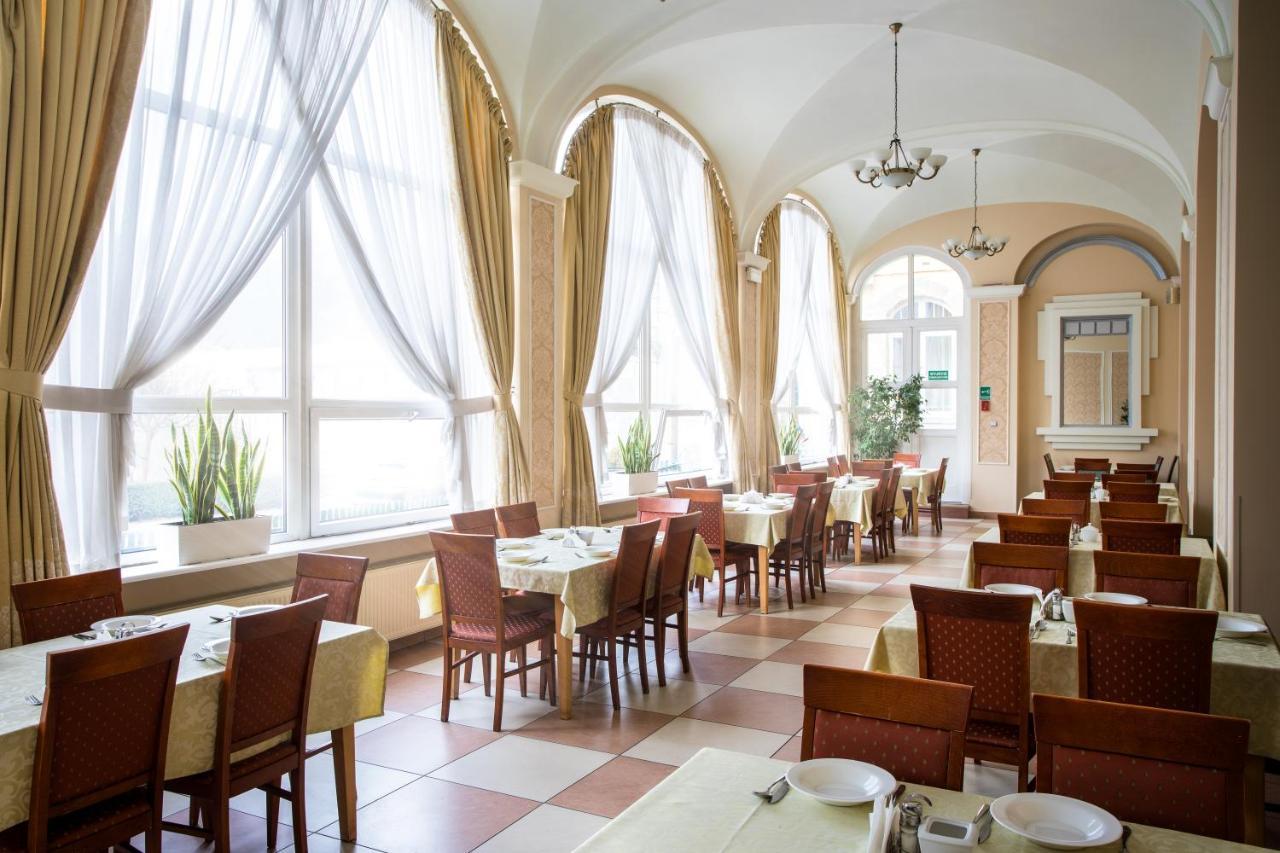 Polonia Hotel Kudowa Zdroj Ngoại thất bức ảnh