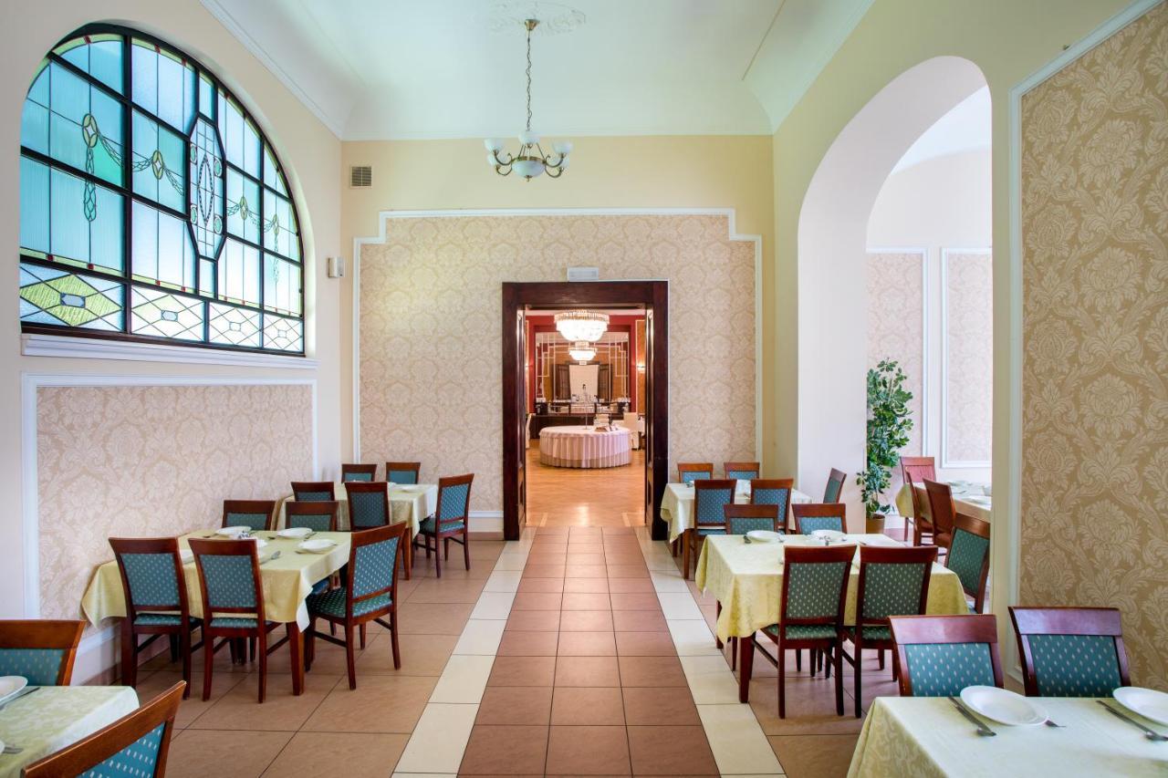 Polonia Hotel Kudowa Zdroj Ngoại thất bức ảnh