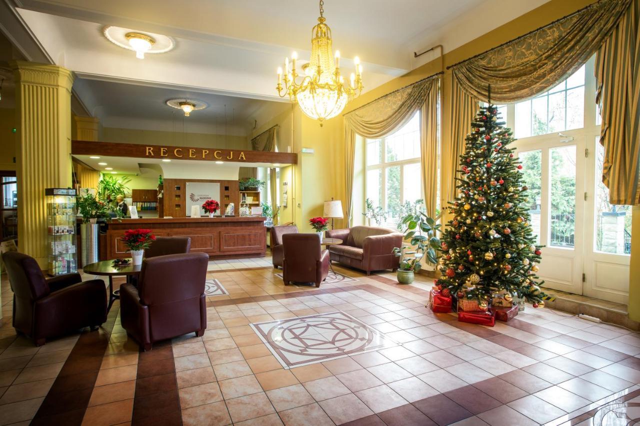 Polonia Hotel Kudowa Zdroj Ngoại thất bức ảnh